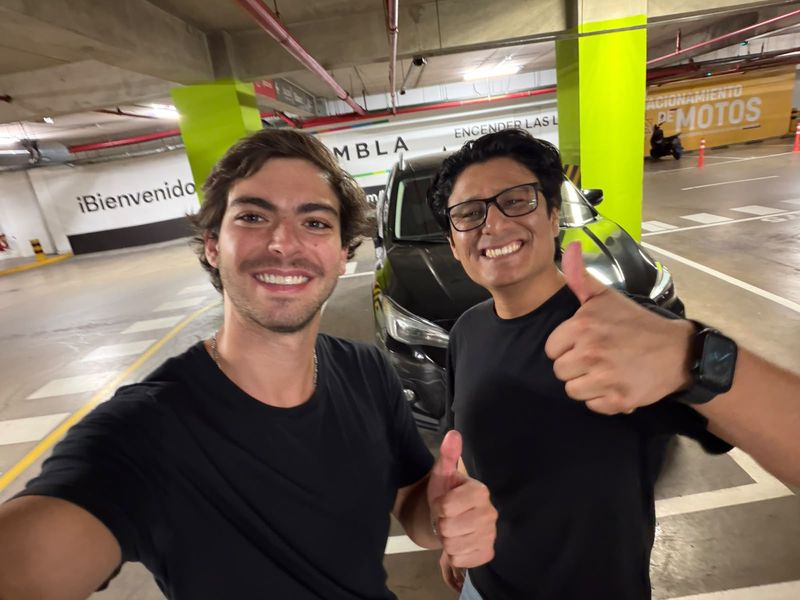 Giuseppe con su Subaru XV Limited 2019